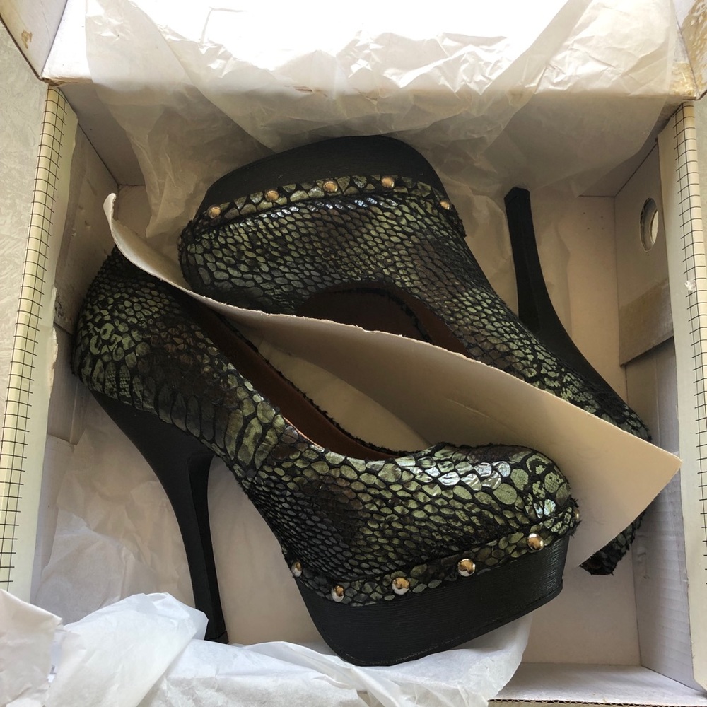 MISS ME Black Snake Print Stiletto Platform Heels
